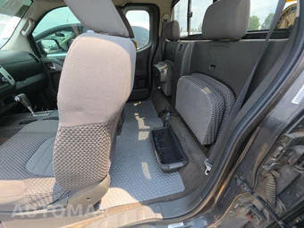 2014 Nissan Frontier SV Extended Cab Medium Bed – miniatura 13