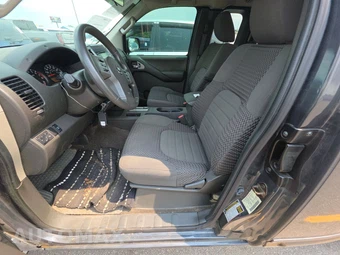 2014 Nissan Frontier SV Extended Cab Medium Bed – miniatura 7