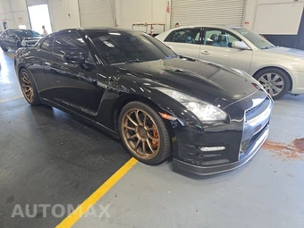2014 Nissan GT-R Black Edition - miniatura 3