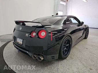 2014 Nissan GT-R Black Edition - miniatura 3