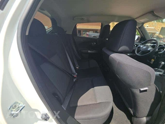 2014 Nissan JUKE S – miniatura 16