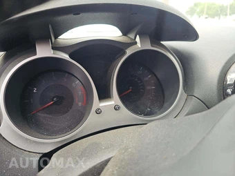 2014 Nissan JUKE SL - miniatura 9
