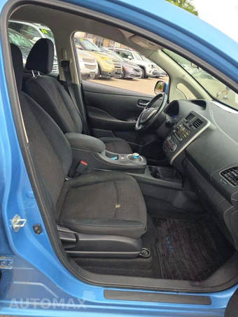 2014 Nissan LEAF S – miniatura 16