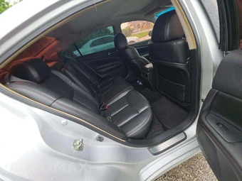 2014 Nissan Maxima 3.5 SV – miniatura 16