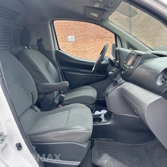 2014 Nissan NV200 Compact Cargo SV 115.2" WB - miniatura 9