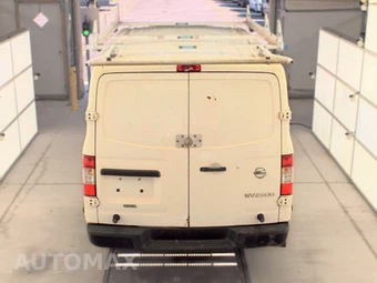 2014 Nissan NV2500 HD Cargo S Standard Roof 146.1" WB - miniatura 5
