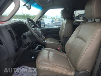 2014 Nissan NV3500 HD Passenger SL 146.1" WB - miniatura 7