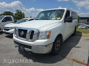 2014 Nissan NV3500 HD Passenger SV 146.1" WB - samochód z USA z aukcji Manheim, oferta Kup Teraz w AUTOMAX
