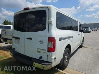 2014 Nissan NV3500 HD Passenger SV 146.1" WB - miniatura 3