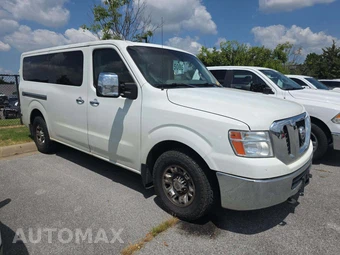 2014 Nissan NV3500 HD Passenger SV 146.1" WB - miniatura 4