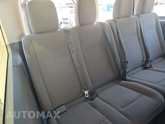 2014 Nissan NV3500 HD Passenger SV 146.1" WB - miniatura 13