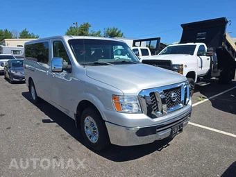 2014 Nissan NV3500 HD Passenger SV 146.1" WB - miniatura 4
