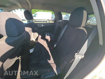 2014 Nissan Pathfinder Hybrid SV – miniatura 13