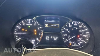 2014 Nissan Pathfinder Hybrid SV – miniatura 19