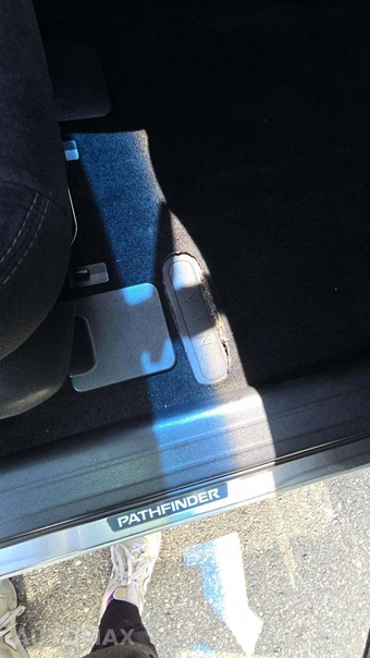 2014 Nissan Pathfinder S – miniatura 23