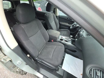 2014 Nissan Pathfinder S - miniatura 8