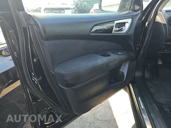 2014 Nissan Pathfinder S - miniatura 9