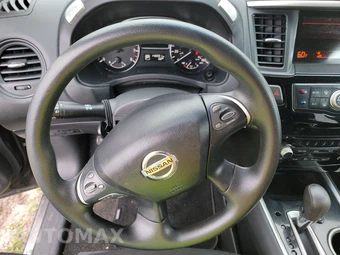 2014 Nissan Pathfinder S - miniatura 10