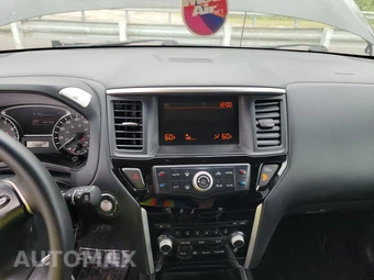2014 Nissan Pathfinder S - miniatura 11