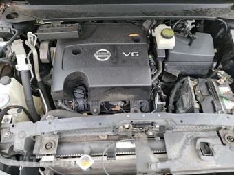 2014 Nissan Pathfinder S - miniatura 16