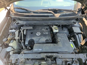 2014 Nissan Pathfinder SV - miniatura 16