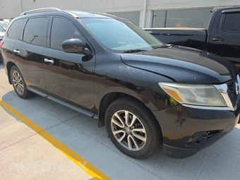 2014 Nissan Pathfinder SV - miniatura 3