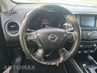 2014 Nissan Pathfinder SV - miniatura 10