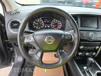 2014 Nissan Pathfinder SV - miniatura 10