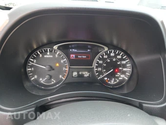 2014 Nissan Pathfinder SV - miniatura 12