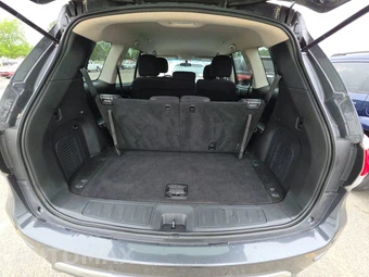 2014 Nissan Pathfinder SV - miniatura 16