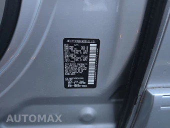 2014 Nissan Quest SL 118.1" WB - miniatura 15