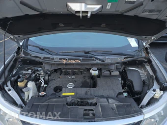 2014 Nissan Quest SL 118.1" WB - miniatura 16