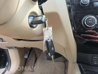2014 Nissan Rogue S – miniatura 8