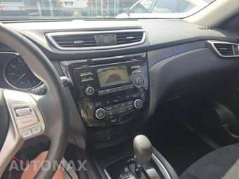 2014 Nissan Rogue SV – miniatura 10