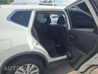 2014 Nissan Rogue SV – miniatura 16