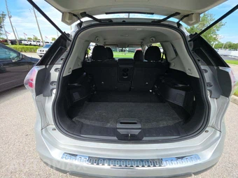 2014 Nissan Rogue SV - miniatura 14