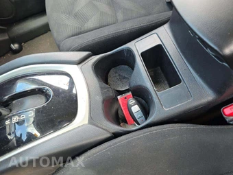 2014 Nissan Rogue SV - miniatura 8