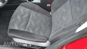 2014 Nissan Rogue SV – miniatura 25