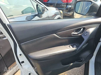 2014 Nissan Rogue SV - miniatura 9