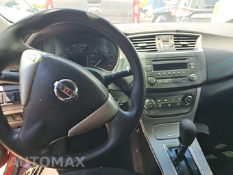 2014 Nissan Sentra S – miniatura 11