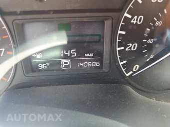 2014 Nissan Sentra S – miniatura 12