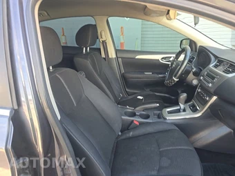 2014 Nissan Sentra S - miniatura 8
