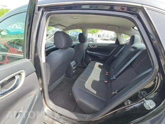 2014 Nissan Sentra S – miniatura 10