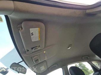 2014 Nissan Sentra S – miniatura 8