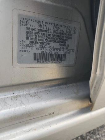 2014 Nissan Sentra S – miniatura 14