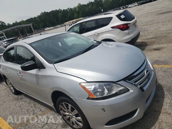 2014 Nissan Sentra S – miniatura 3