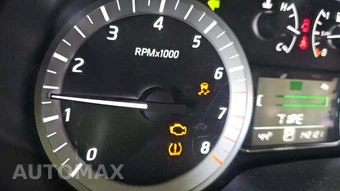 2014 Nissan Sentra SR – miniatura 26