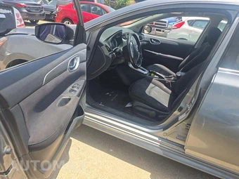 2014 Nissan Sentra SR – miniatura 6