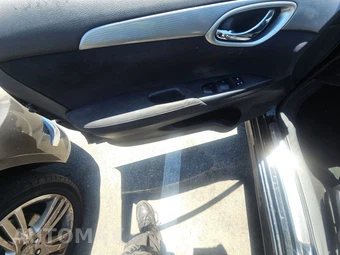 2014 Nissan Sentra SR – miniatura 9