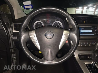 2014 Nissan Sentra SR – miniatura 10